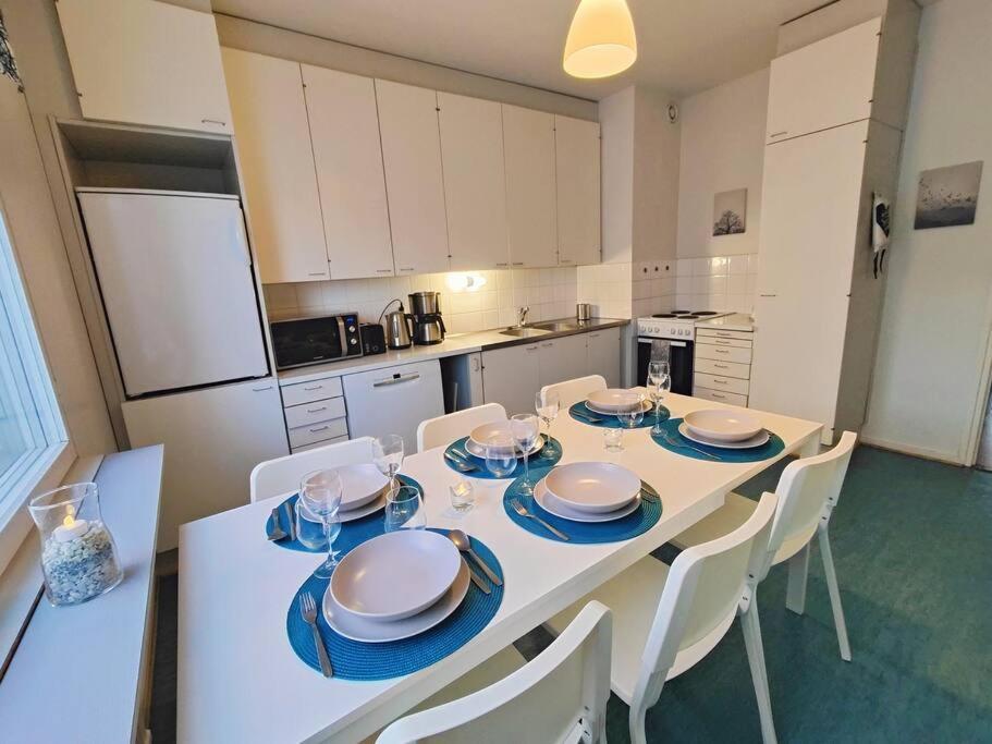 Spacious Apartment With Balcony And Free Wifi 로바니에미 외부 사진