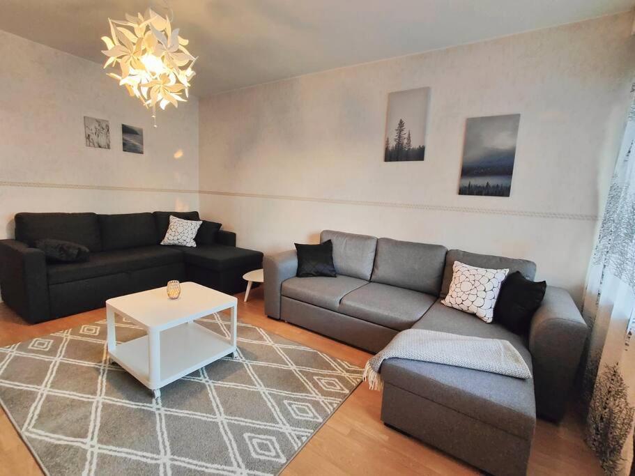 Spacious Apartment With Balcony And Free Wifi 로바니에미 외부 사진